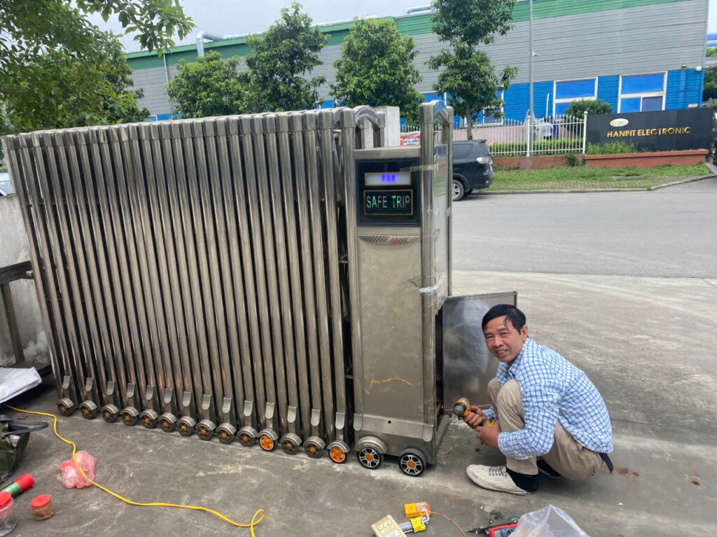 Sửa Cửa Xếp Sắt Tại Hà Đông